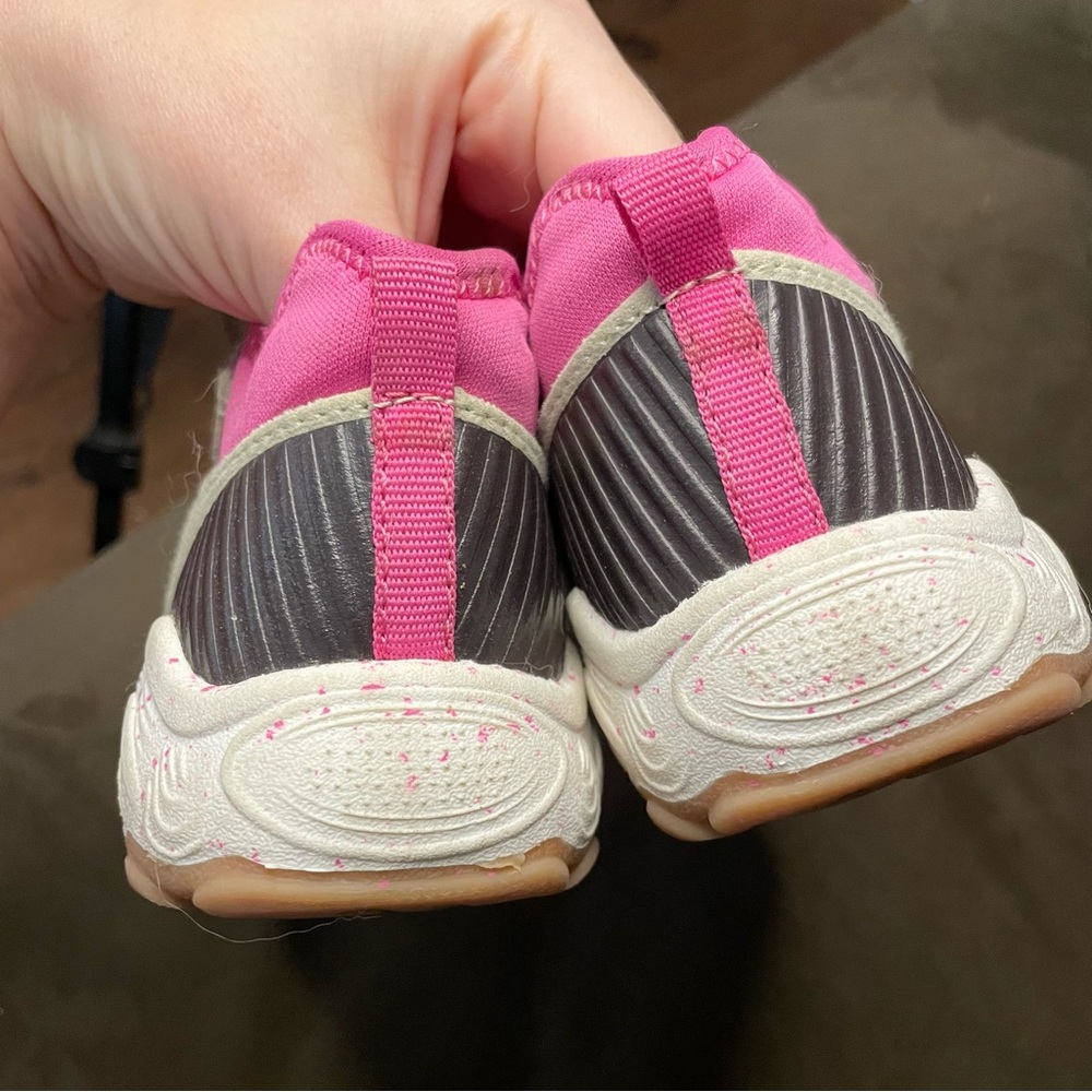 Carter’s High Top Velcro Sneakers little girls 9 - Picture 6 of 8